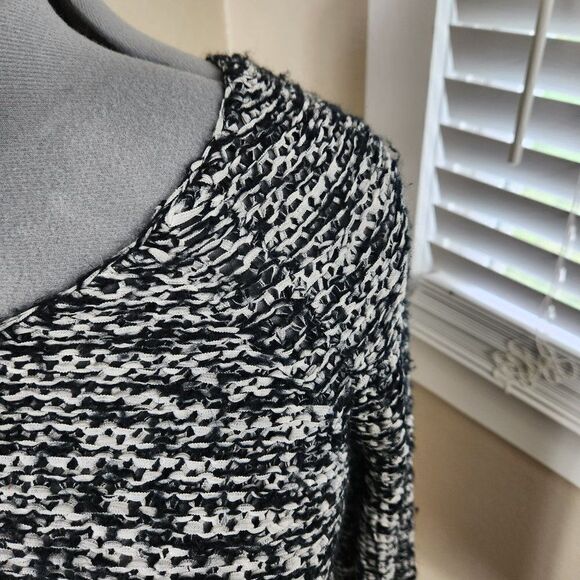 Jessica Simpson Maternity Sweater Size L - Picture 5 of 13